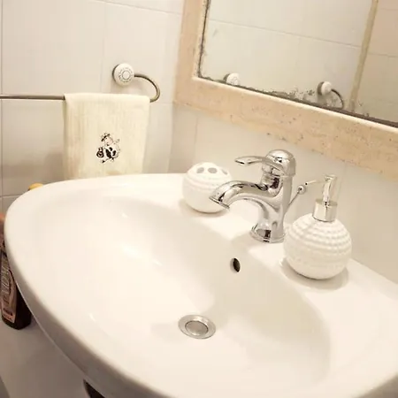 Apartment Elegant In The Heart Of 100 M² And Comforts Lecce